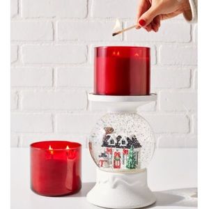 🎅 BBW Water Globe Holiday House Pedestal 3-Wick Candle Holder NEW